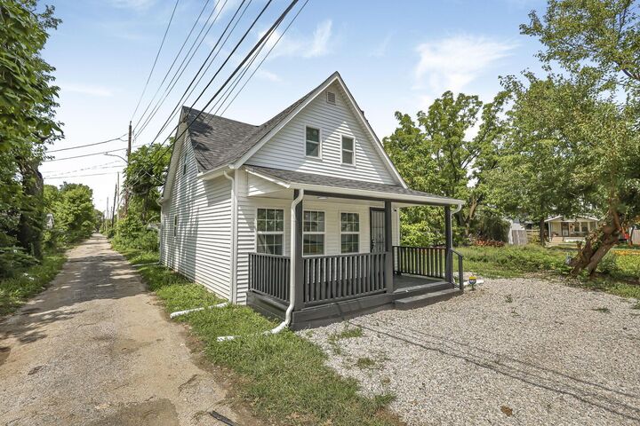 Property Photo:  2461 Bremen Street  OH 43211 