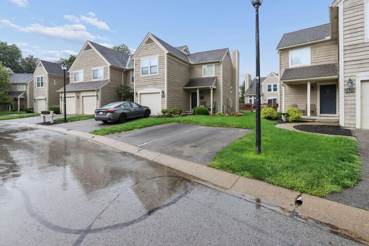 Property Photo:  3414 Eastwoodlands Trail  OH 43026 