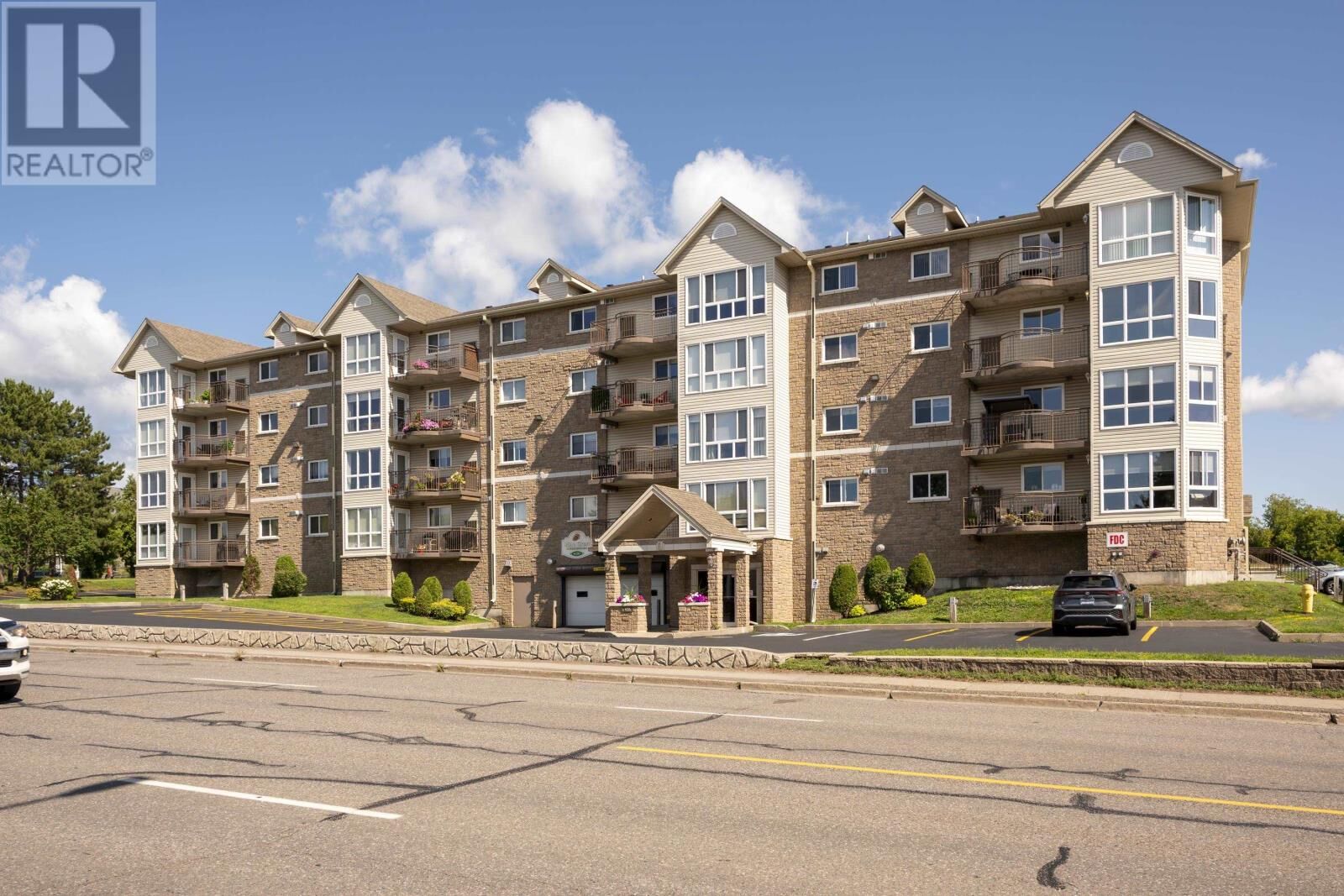 Property Photo: 208-620 Red River Rd ON P7B 7C8
