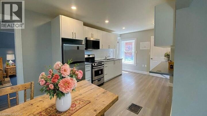 Property Photo:  72 South Victoria Avenue South 103  ON L8N 2S7 