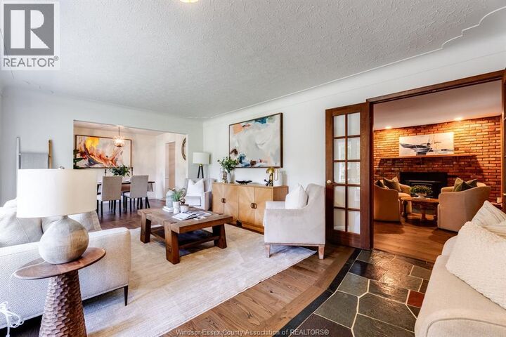 Property Photo:  60 Prince Albert Street North  ON N9Y 1J7 