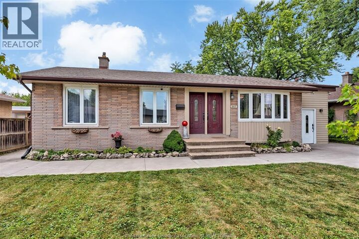 Property Photo: 3417 Woodlawn Avenue ON N8W 2J4