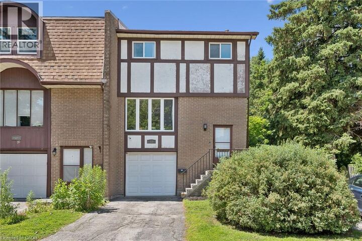 49 Cedarwoods Crescent 53 — photo 1