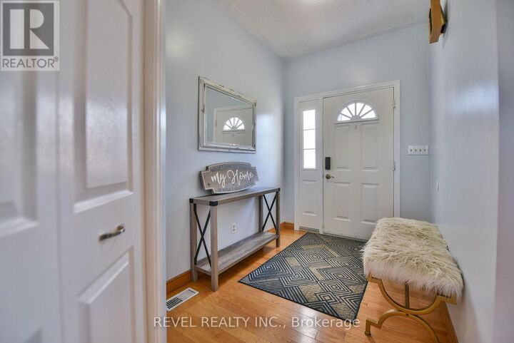 Property Photo:  43 Pleasant Avenue  ON P4R 1M6 