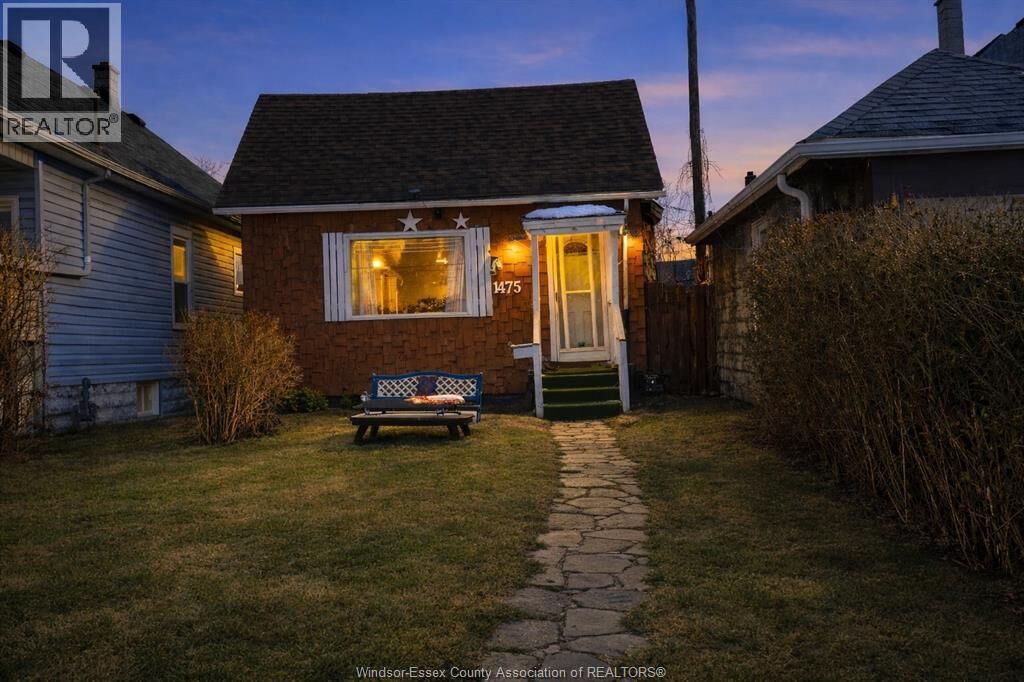 Property Photo:  1475 Martindale Street  ON N9B 1G4 