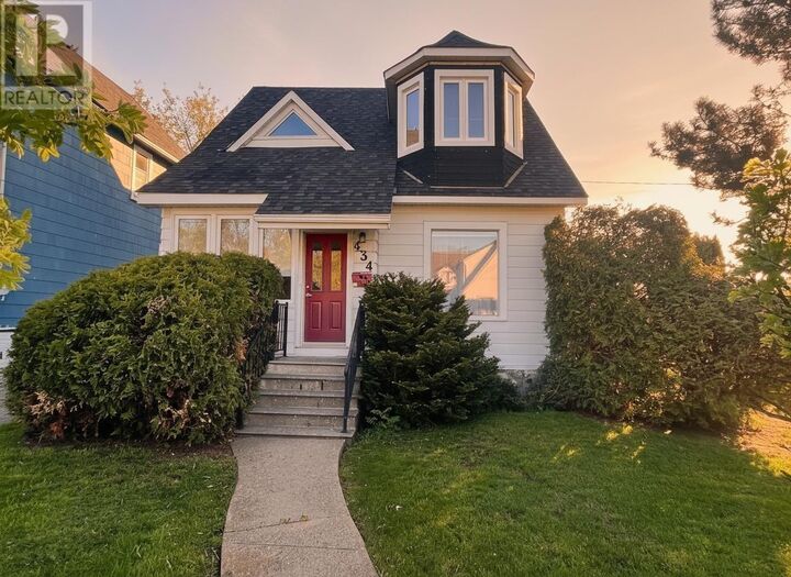 Property Photo: 434 Hebert St ON P7A 4H4