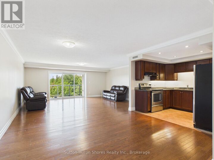 Property Photo:  221 Adelaide Street 402  ON N0H 2L0 