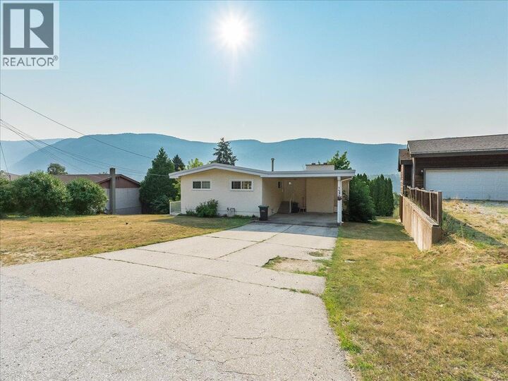 Property Photo: 3613 9th Avenue BC V1N 2Z6