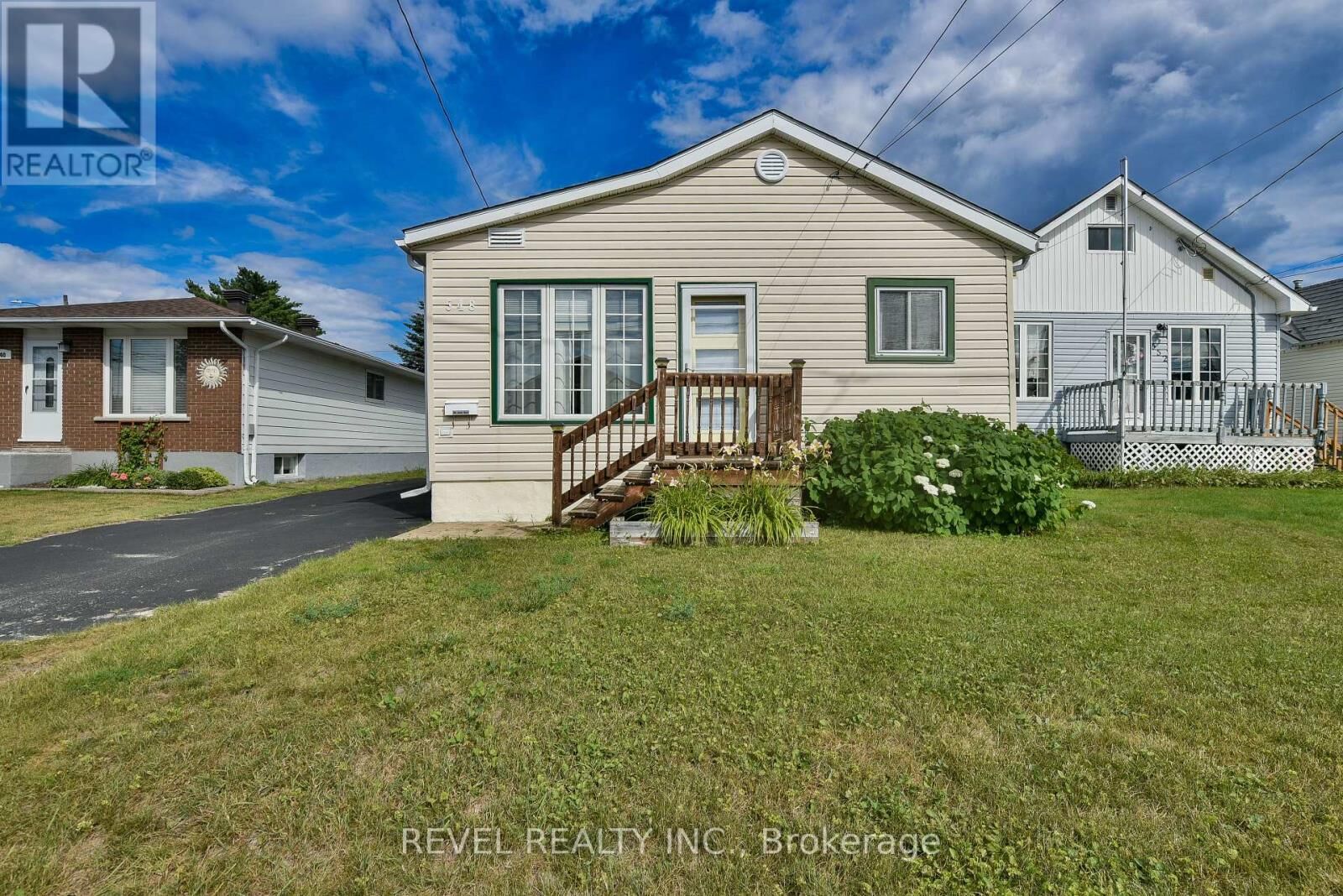 Property Photo: 548 Cedar Street South ON P4N 2J5