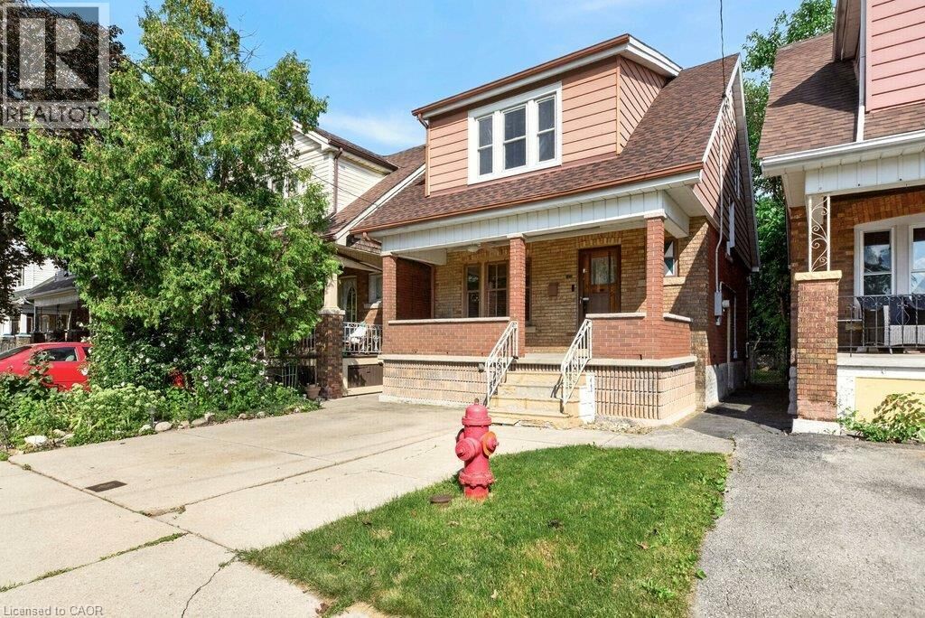 Property Photo:  58 Belmont Avenue  ON L8L 7M1 