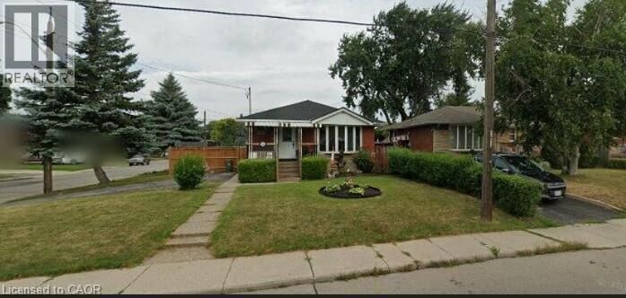Property Photo: 144 Rendell Boulevard ON L8T 3P6