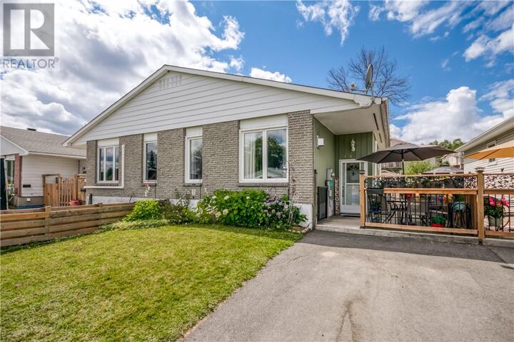 1035 Woodbine Avenue — photo 1