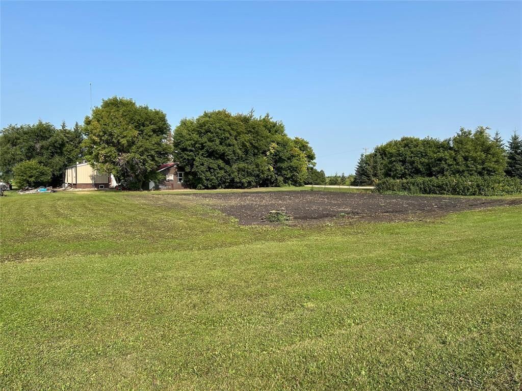 Property Photo: 43078 Mile 82N Road MB R0E 0C0