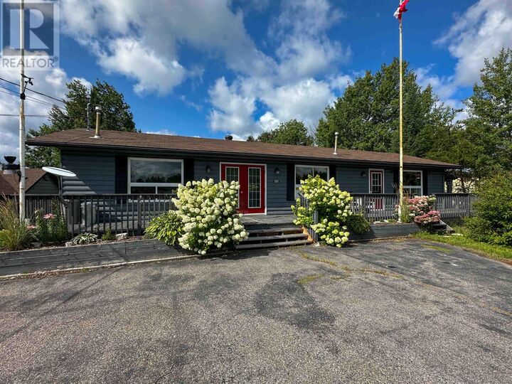 1261 Highway 105 Hwy — photo 1