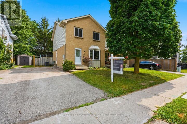 33 Ashley Crescent — photo 1