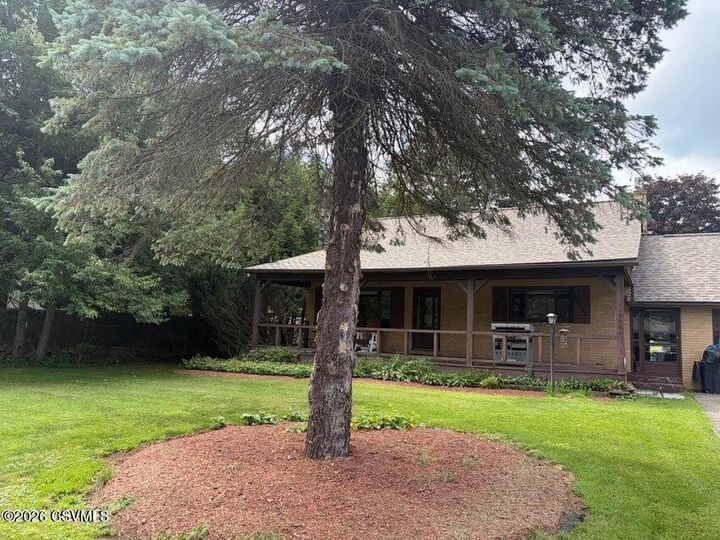 Property Photo: 11990 Pa-87 PA 18614