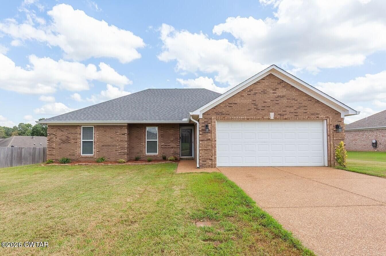 Property Photo:  112 Norwich Cove  TN 38355 