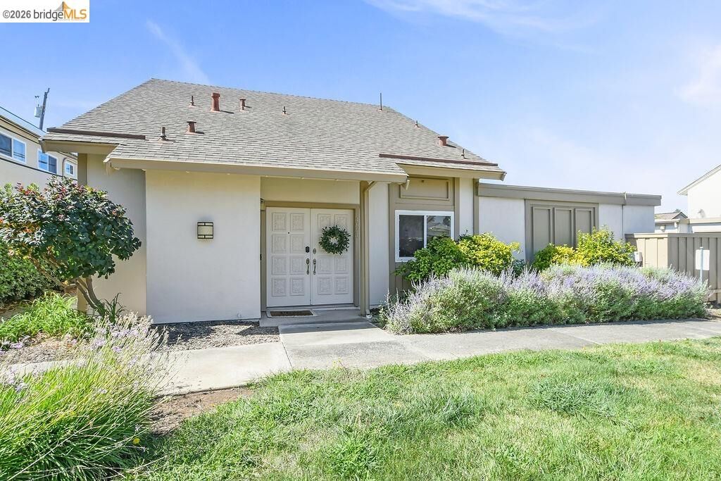 Property Photo:  4874 Wolf Way  CA 94521 