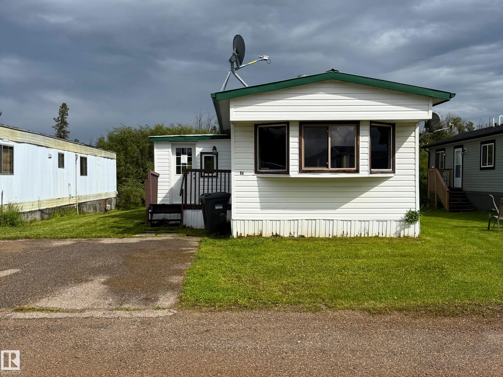 Property Photo:  #86 4405 50 Avenue  AB T9M 1Z3 