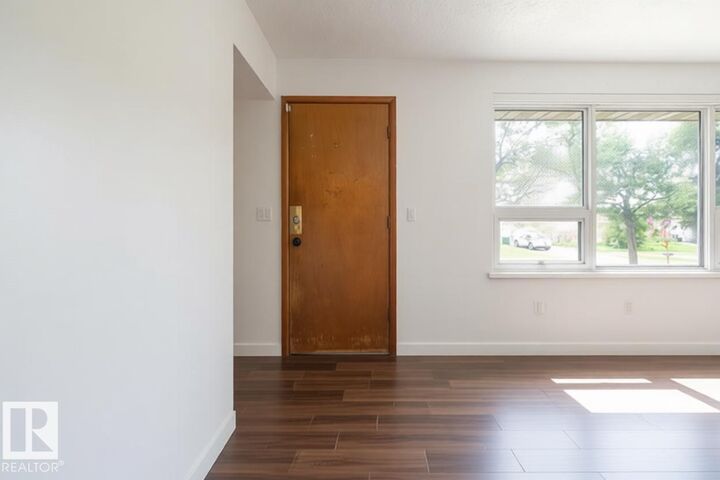 Property Photo:  4906 50 Avenue  AB T0B 2R0 