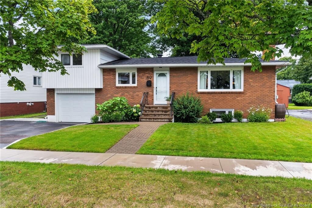 Property Photo:  89 Bessborough Avenue  NB E1E 1P6 