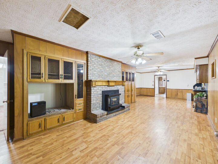 Property Photo:  33 Byrd Avenue  AL 36877 