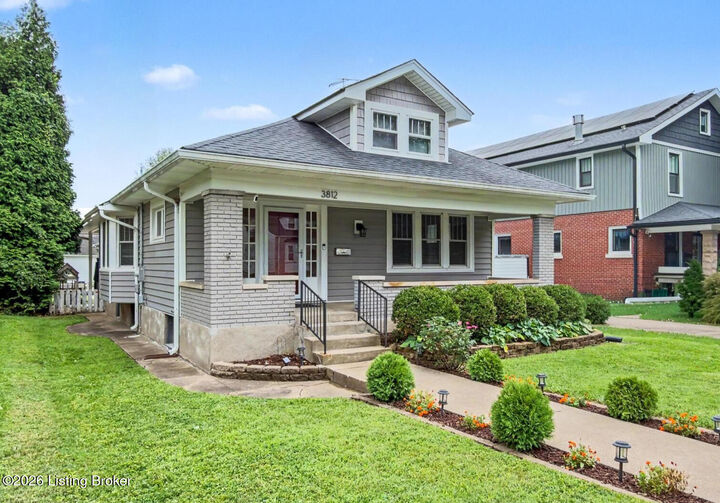 Property Photo: 3812 Warner Ave KY 40207