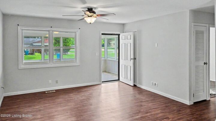 Property Photo:  3613 Freedom Way  KY 40229 