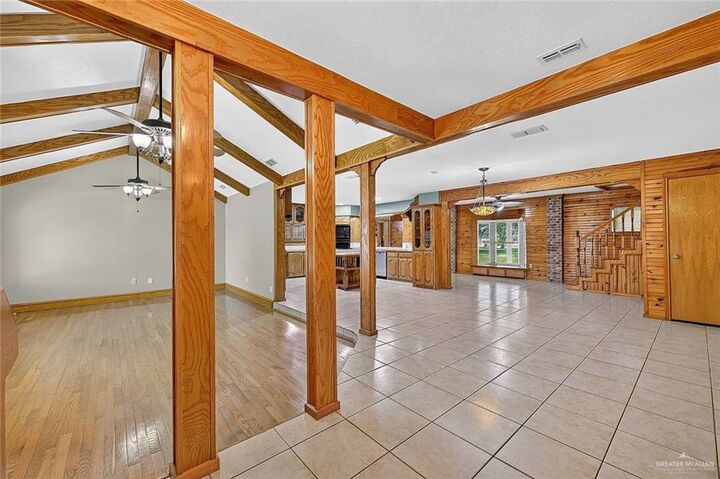 Property Photo: 321 W Expressway 83 TX 78576