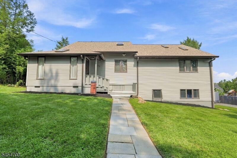 Property Photo:  143 Veazy St  NJ 07006 