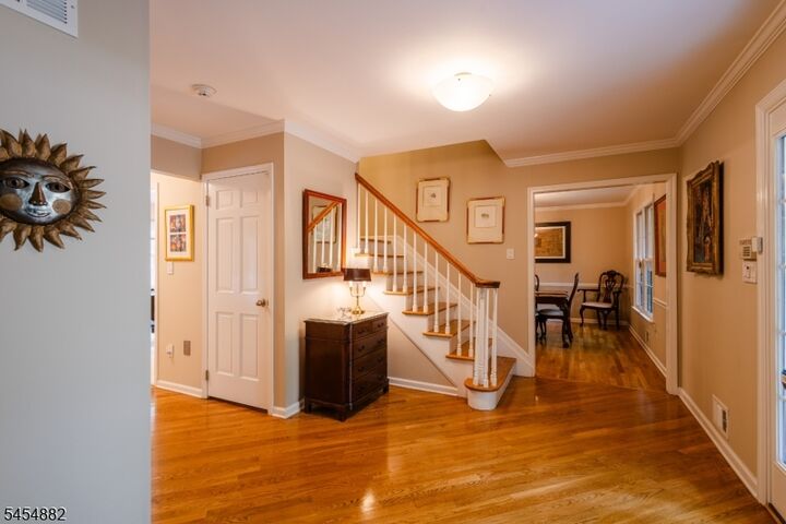 Property Photo:  6 Burlington Ln  NJ 08816 