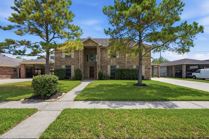 Property Photo: 2303 Casa Grande Drive TX 77573