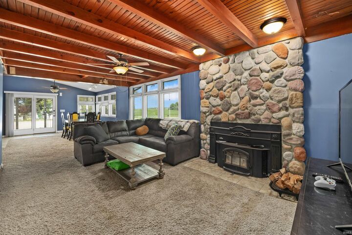 Property Photo: 5440 N Broadway Street IN 46750-9610