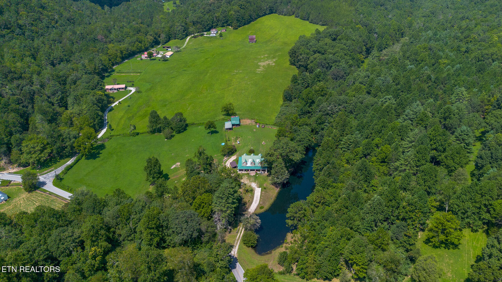 Property Photo:  2020 Deermont Rd  TN 37829 