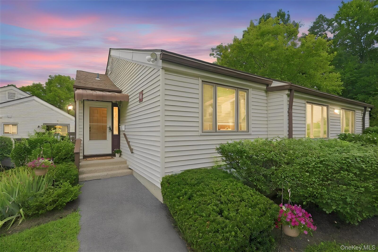 Property Photo:  43 Jefferson Oval A  NY 10598 