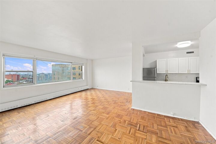 Property Photo:  8 Fordham Hill Oval 16D  NY 10468 