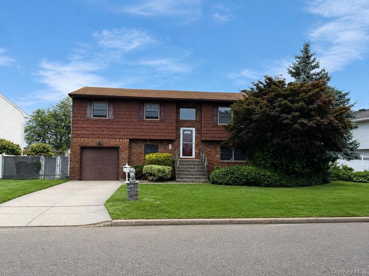 Property Photo:  95 W Lake Drive  NY 11757 