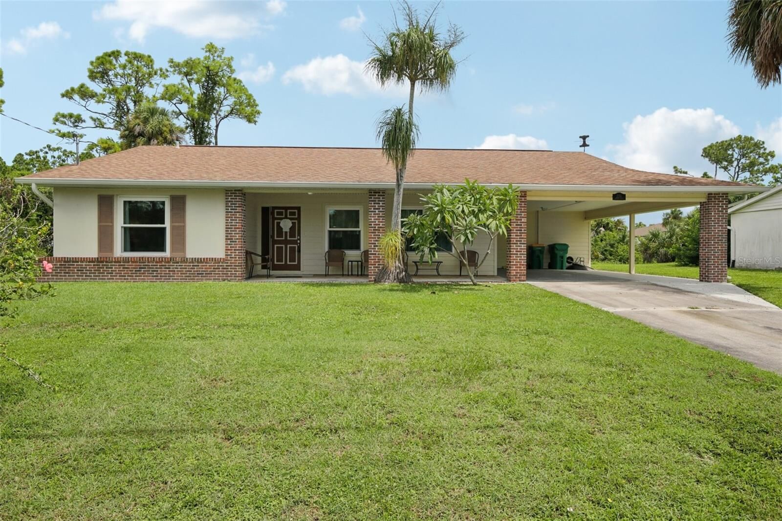 Property Photo: 2256 Auburn Boulevard FL 33948
