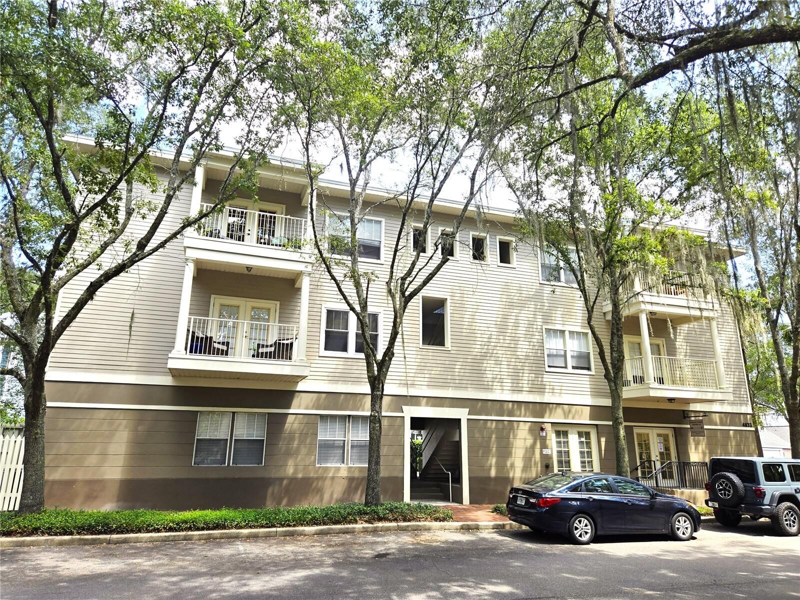 Property Photo:  4833 SW 91st Terrace O 101  FL 32608 