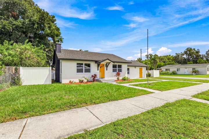 Property Photo:  38947 5th Avenue  FL 33542 