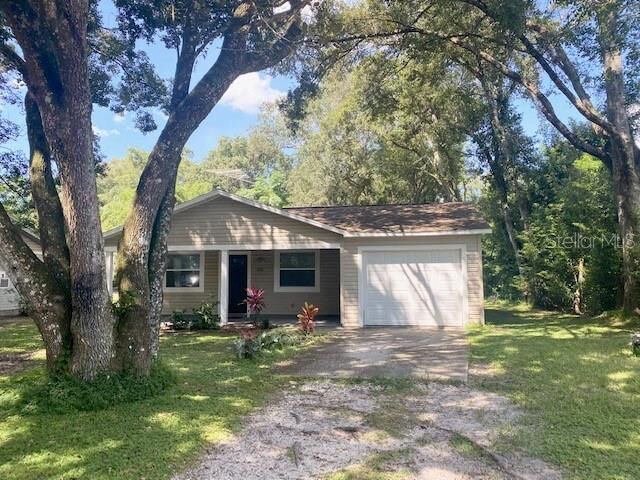 Property Photo: 185 Roosevelt Avenue FL 34604