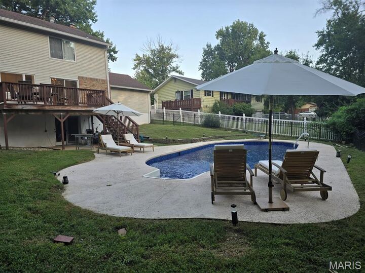 Property Photo:  477 Ironwood Drive  MO 63011 