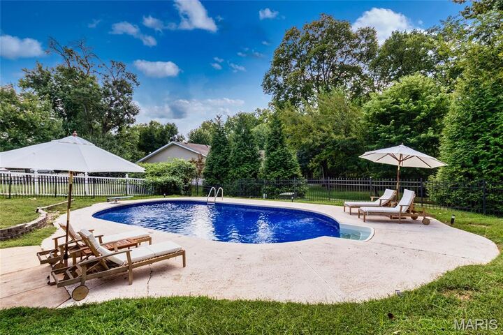 Property Photo:  477 Ironwood Drive  MO 63011 