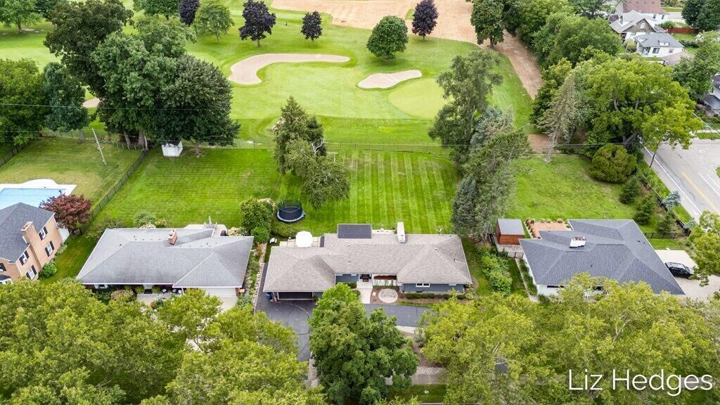 Property Photo:  1949 Meadowfield Drive NE  MI 49505 
