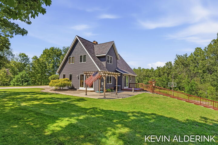 Property Photo: 8959 Ottogan Street MI 49423