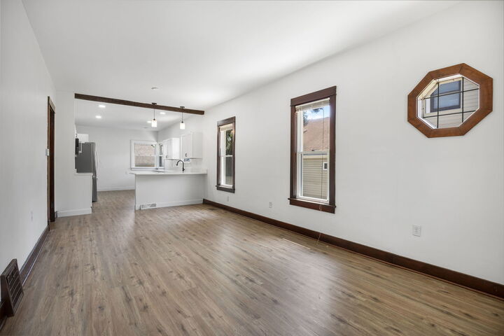 Property Photo: 1322 N Prairie Avenue IL 60435