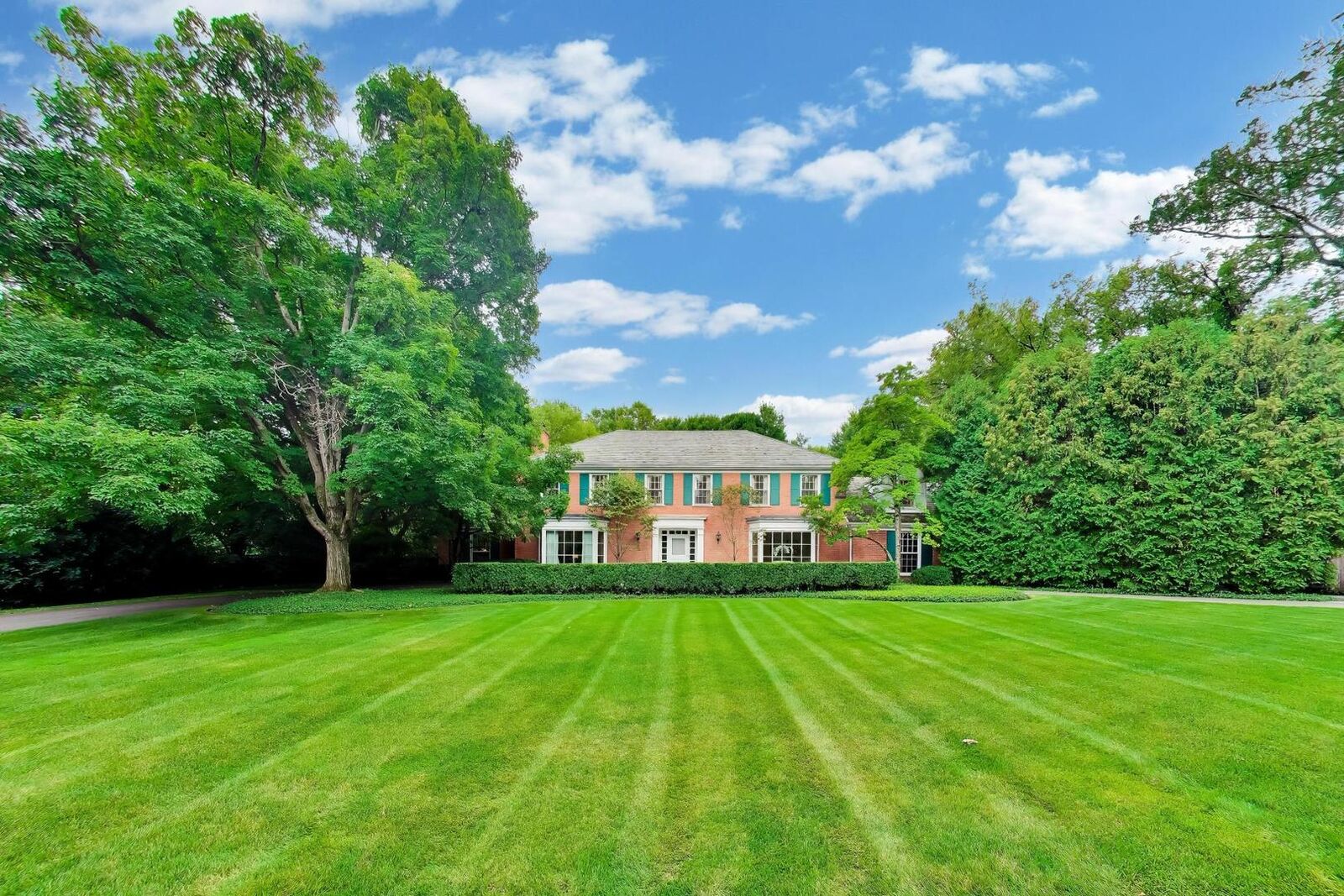Property Photo: 197 N Green Bay Road IL 60045