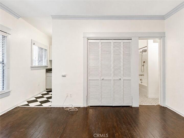 Property Photo:  330 Cedar Avenue 104  CA 90802 