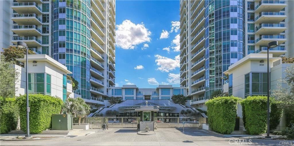 Property Photo: 3131 Michelson 1206 CA 92612