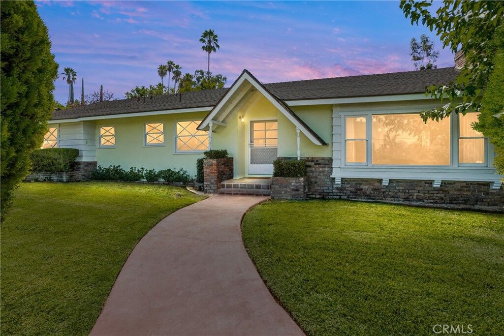 Property Photo:  1151 W Crescent  CA 92373 